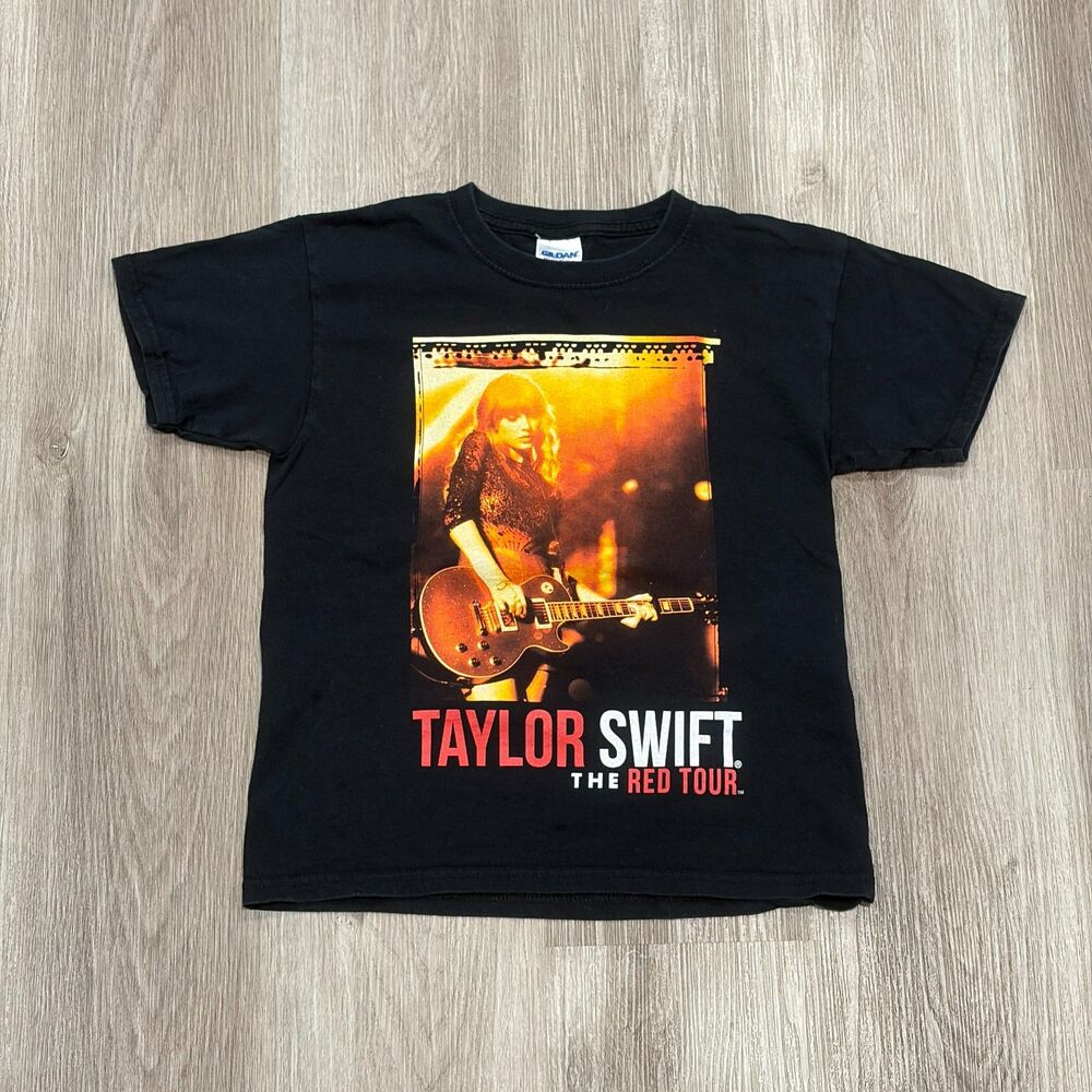 RARE 2013 Taylor Swift The Red Tour Concert T Shirt 2 Size Youth Medium Baby Tee